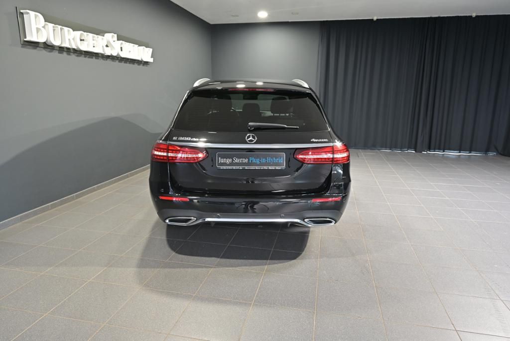 Mercedes-Benz E 300 2022