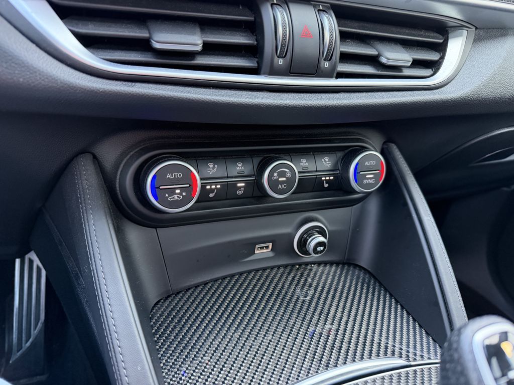 Alfa Romeo Stelvio 2022