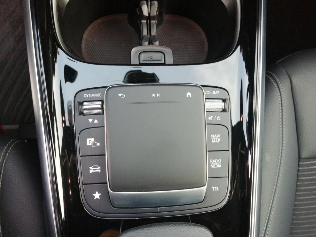 Mercedes-Benz GLB 200 2022