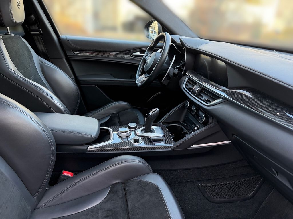 Alfa Romeo Stelvio 2022