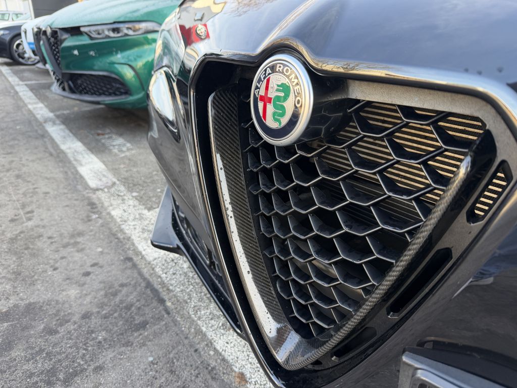 Alfa Romeo Stelvio 2022