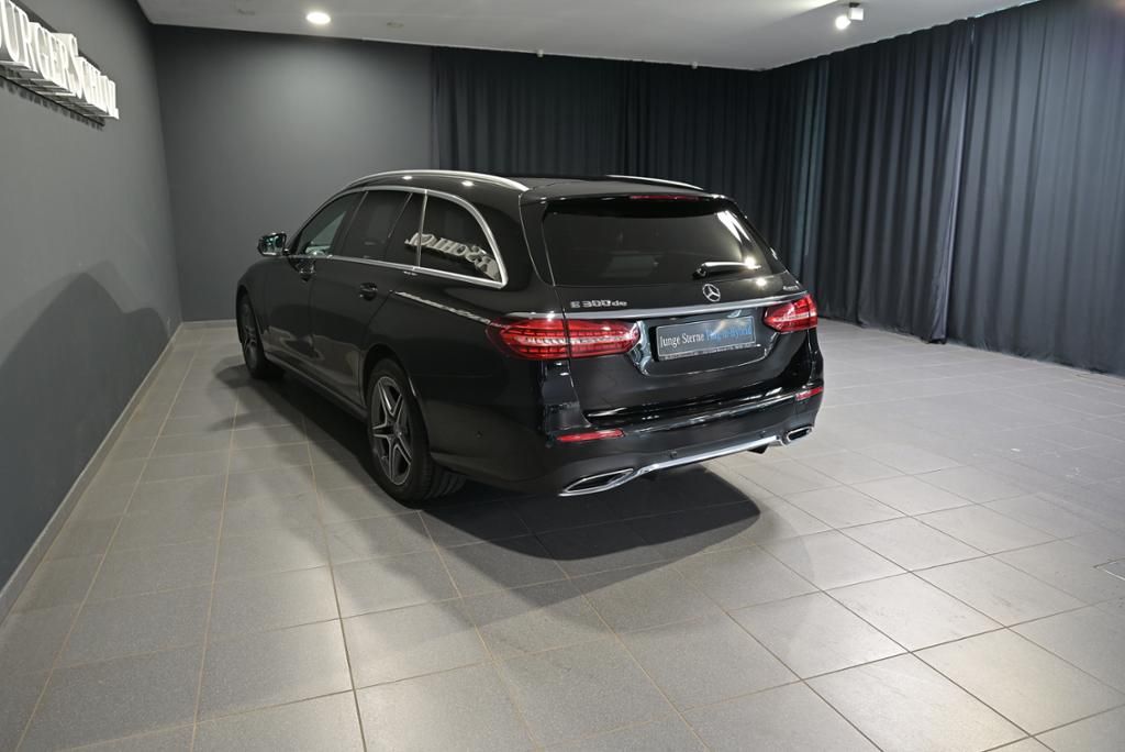 Mercedes-Benz E 300 2022