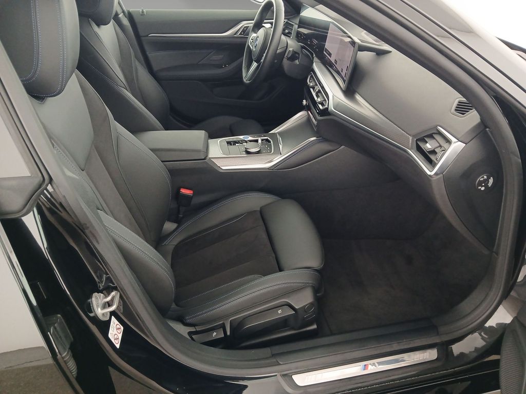 BMW i4 2023