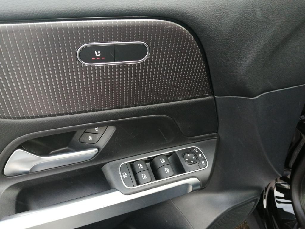 Mercedes-Benz GLB 200 2022