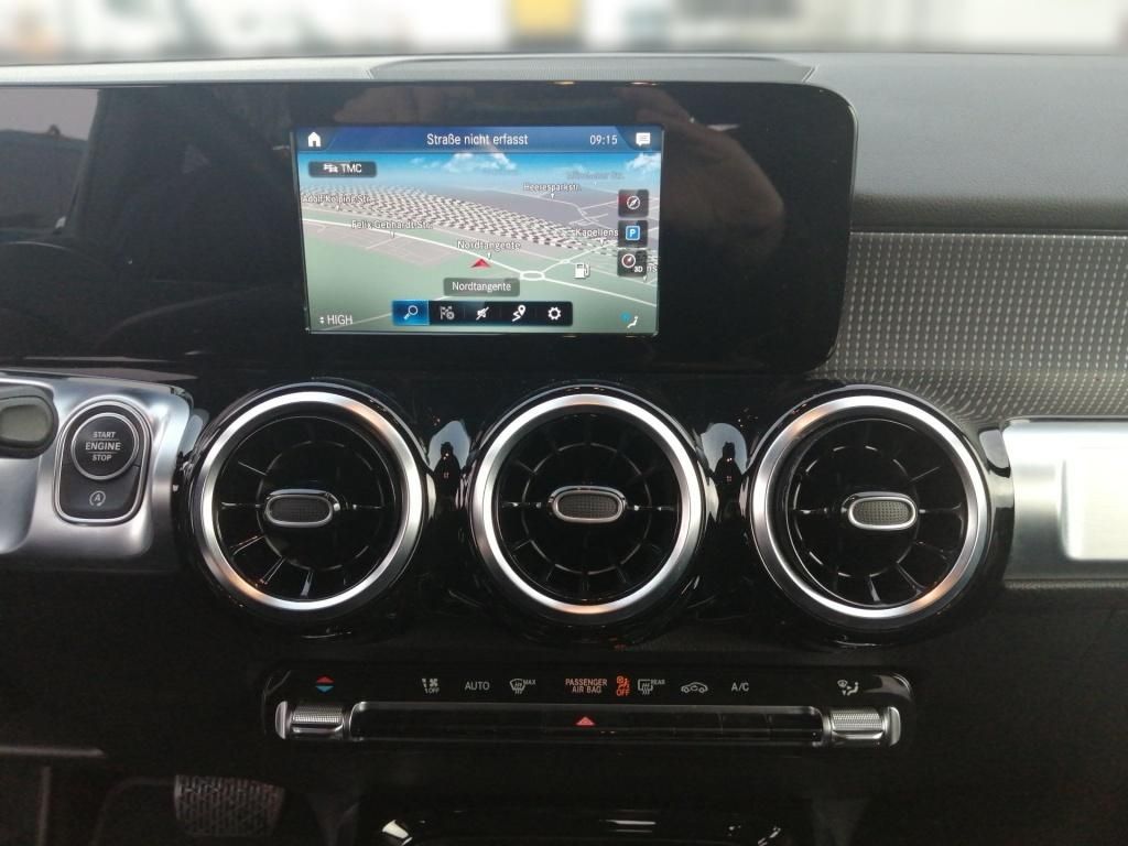 Mercedes-Benz GLB 200 2022