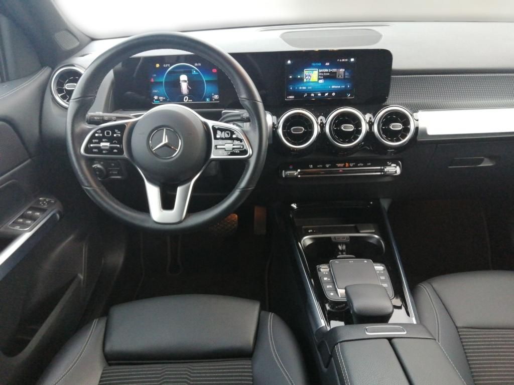 Mercedes-Benz GLB 200 2022