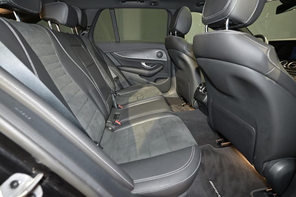 Mercedes-Benz E 300 2022