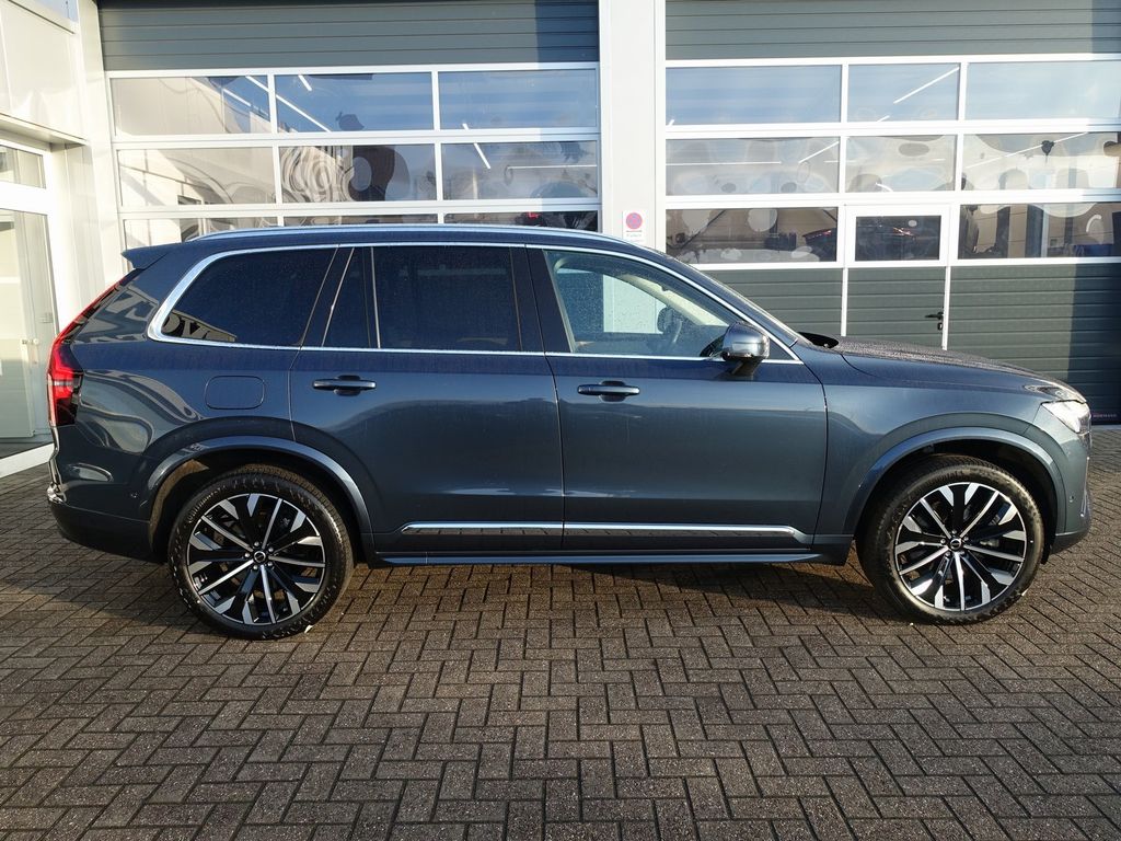 Volvo XC90 2025