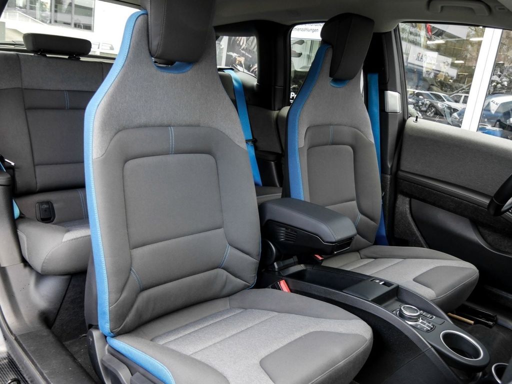 BMW i3 2022