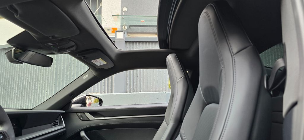 Porsche 992 2025