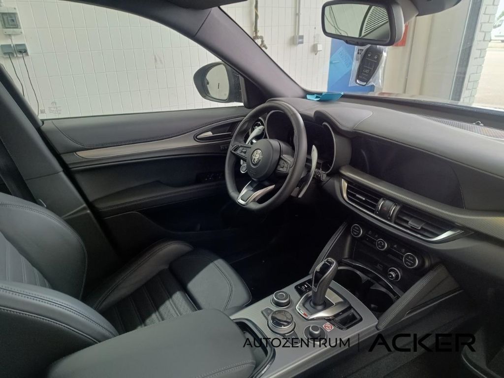 Alfa Romeo Stelvio 2024