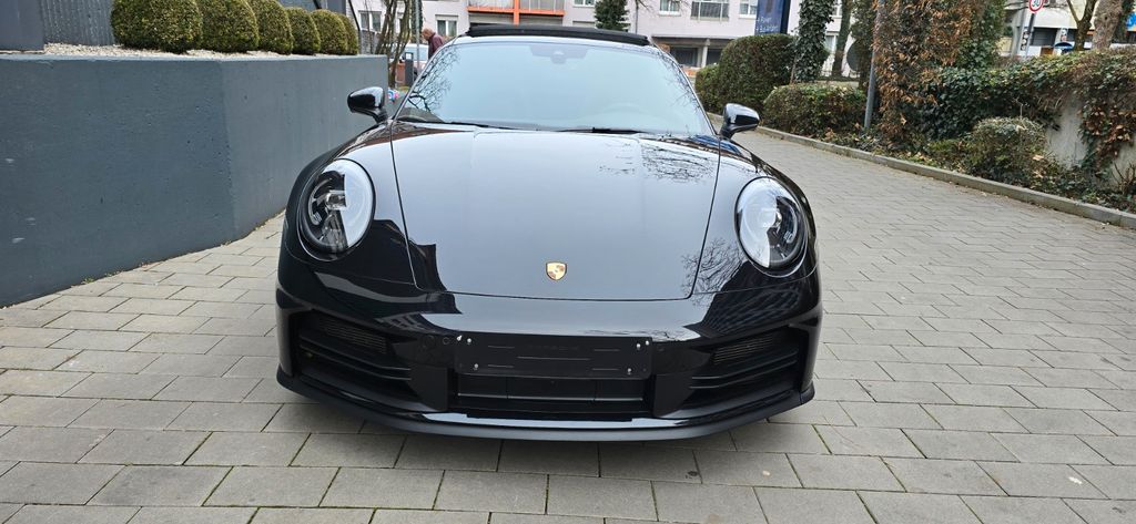 Porsche 992 2025