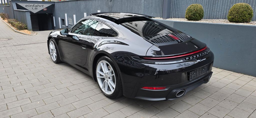 Porsche 992 2025