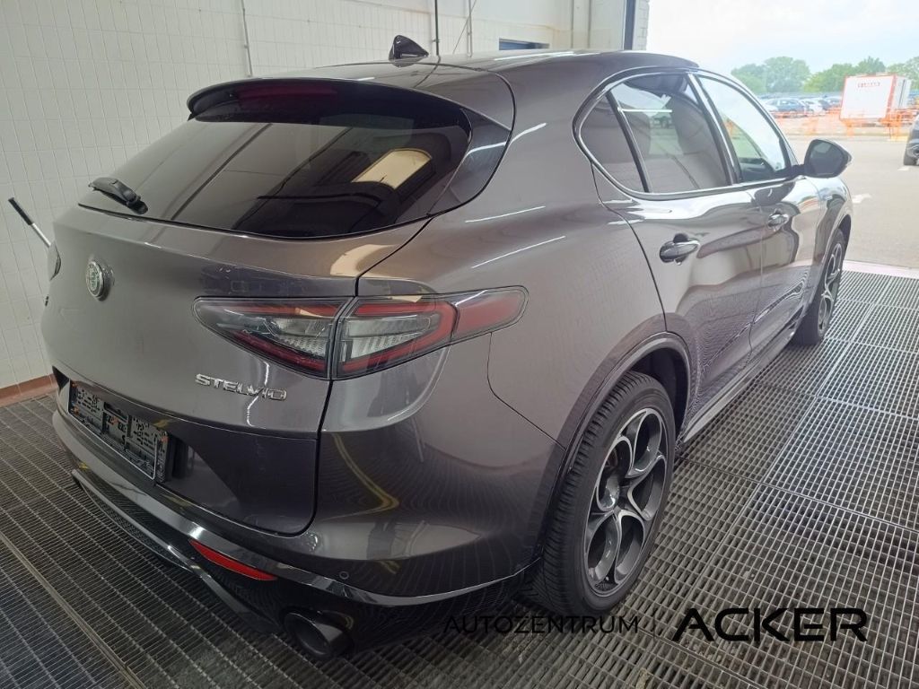 Alfa Romeo Stelvio 2024