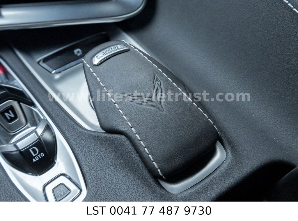 Corvette C8 2025