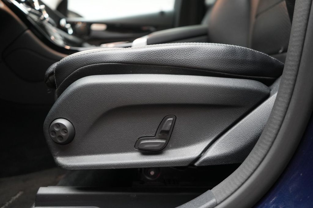 Mercedes-Benz GLC 300 2022