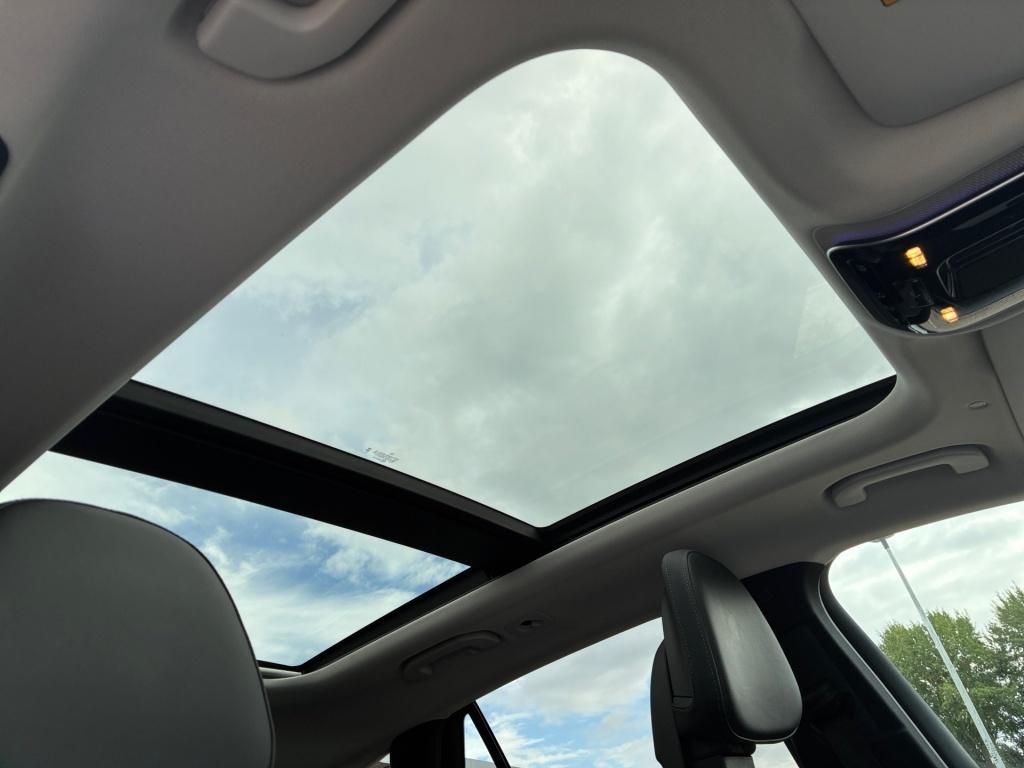 Mercedes-Benz GLC 300 2023