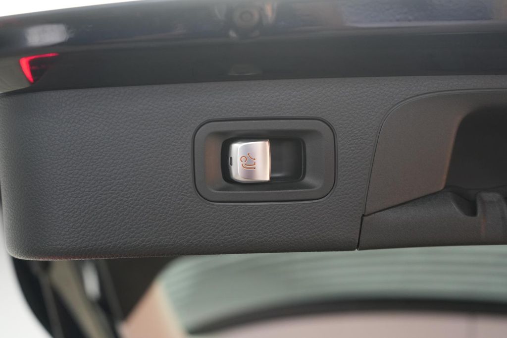 Mercedes-Benz GLC 300 2022