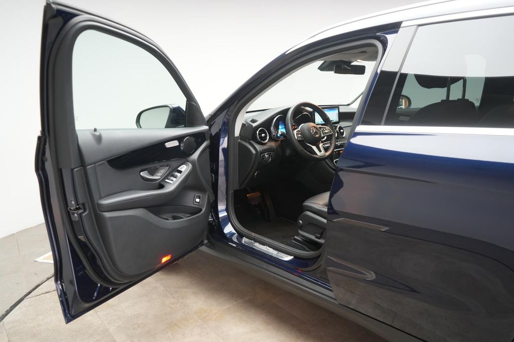Mercedes-Benz GLC 300 2022