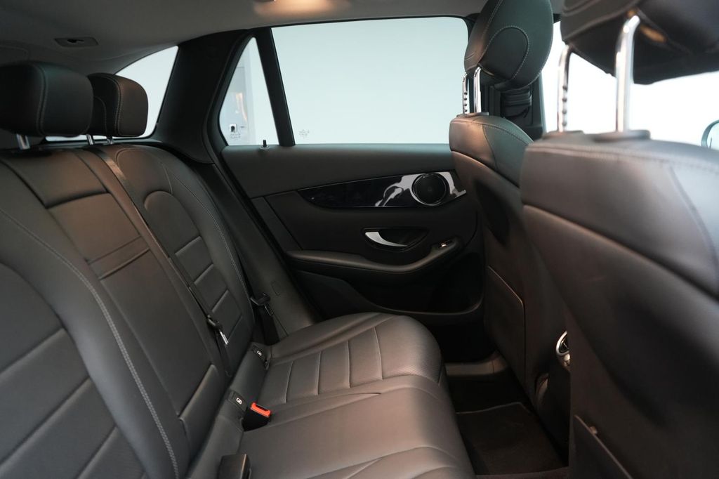 Mercedes-Benz GLC 300 2022