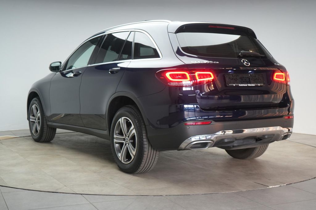 Mercedes-Benz GLC 300 2022