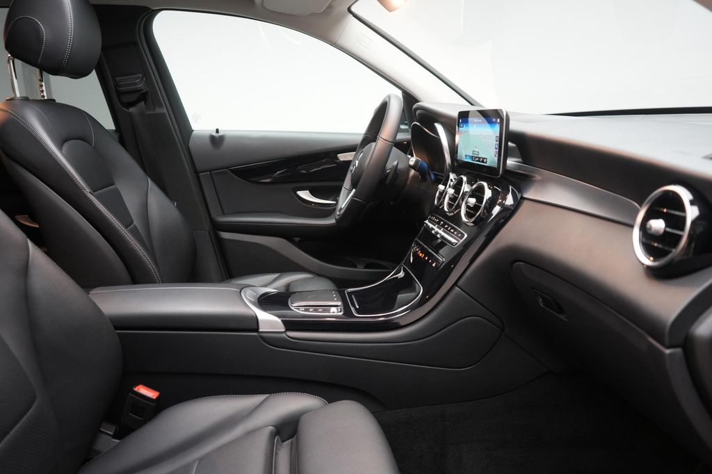 Mercedes-Benz GLC 300 2022