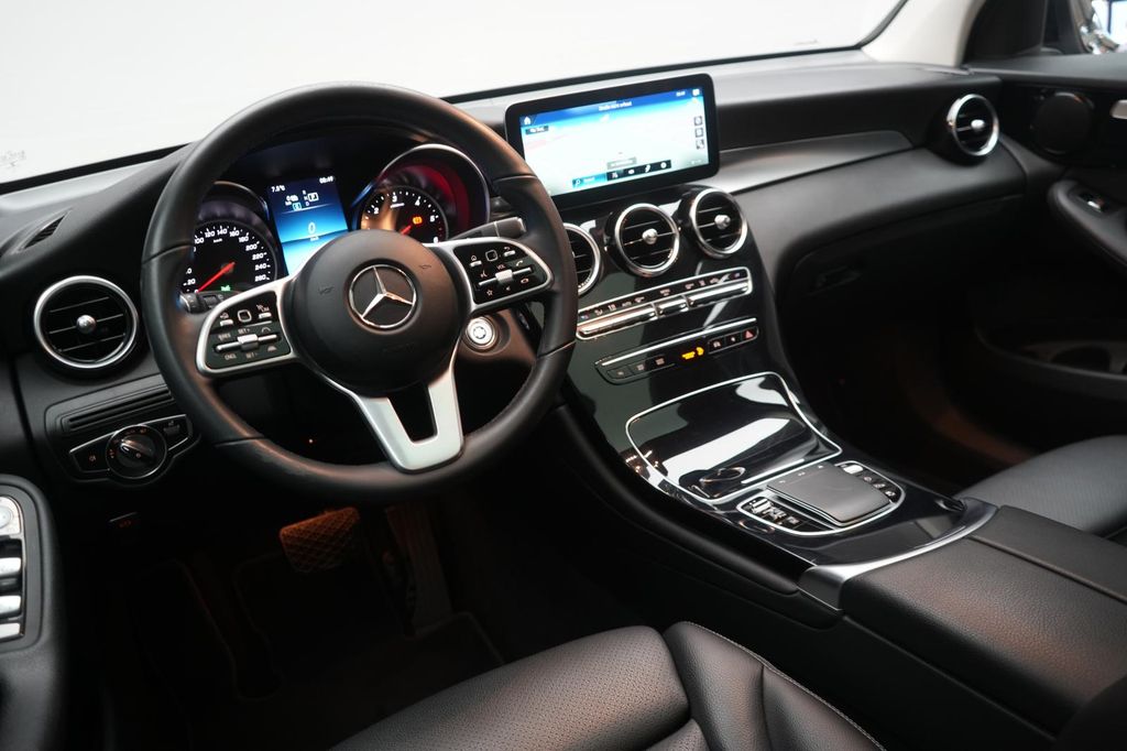 Mercedes-Benz GLC 300 2022