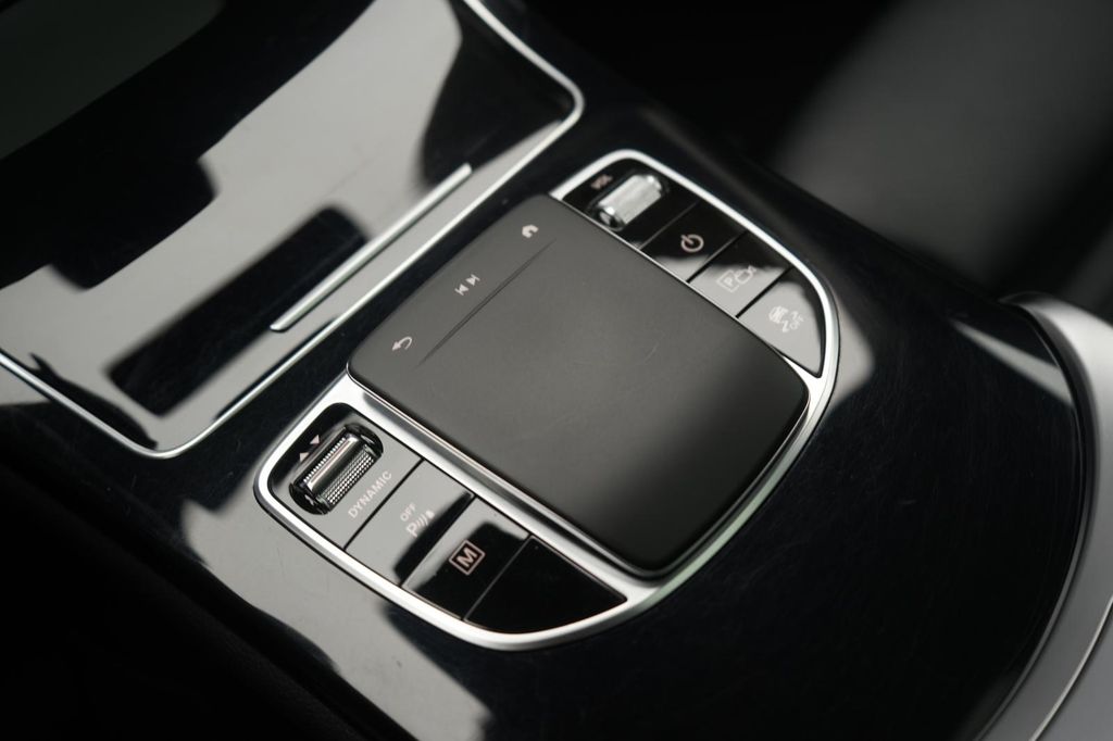 Mercedes-Benz GLC 300 2022