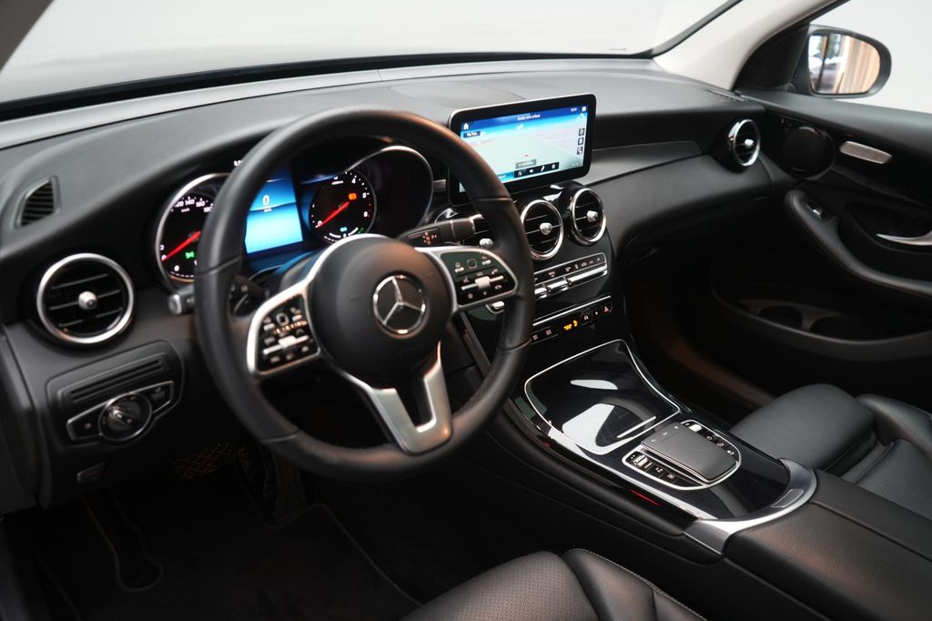 Mercedes-Benz GLC 300 2022