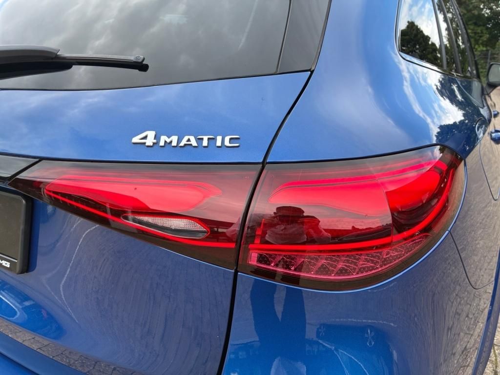 Mercedes-Benz GLC 300 2023