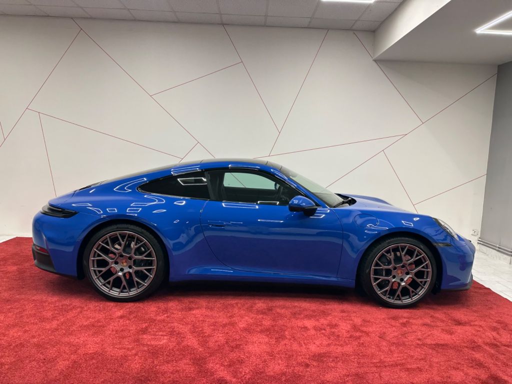 Porsche 992 2025