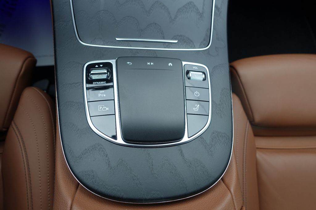 Mercedes-Benz E 300 2022