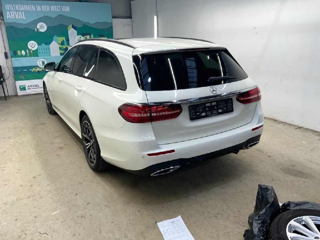 Mercedes-Benz E 220 2021