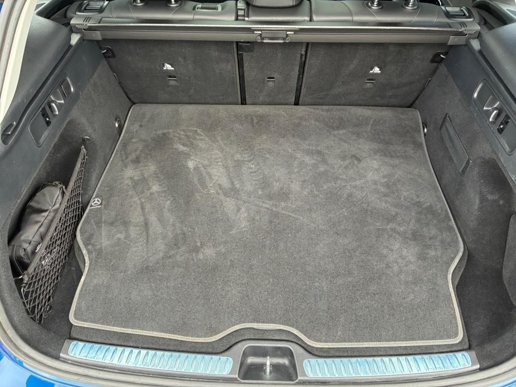 Mercedes-Benz GLC 300 2023