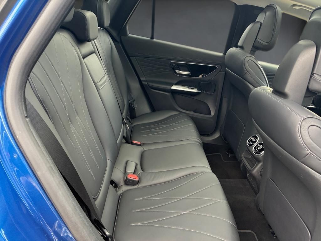 Mercedes-Benz GLC 300 2023