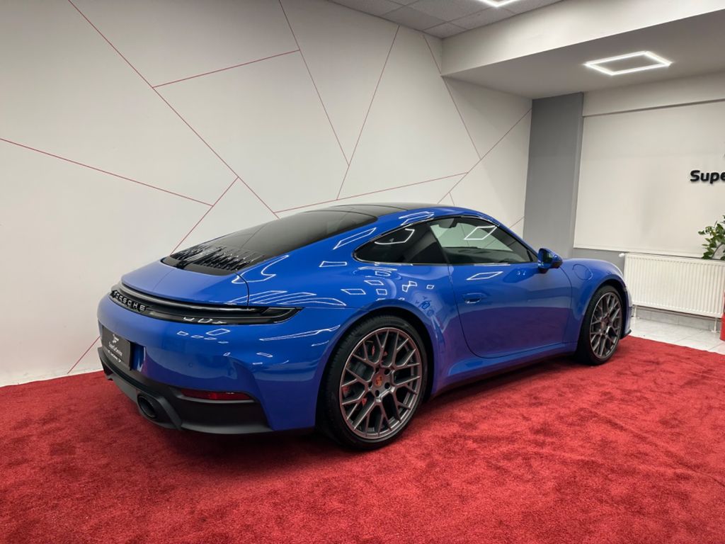 Porsche 992 2025