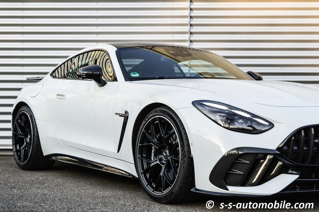 Mercedes-Benz AMG GT 2025