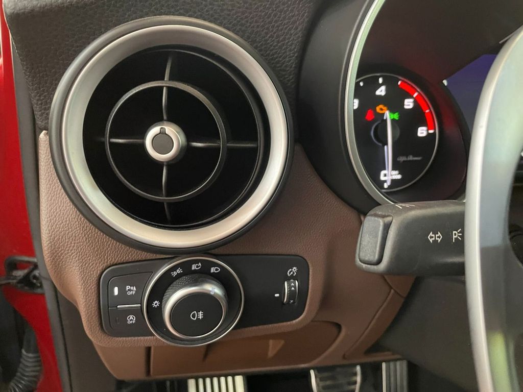 Alfa Romeo Stelvio 2020