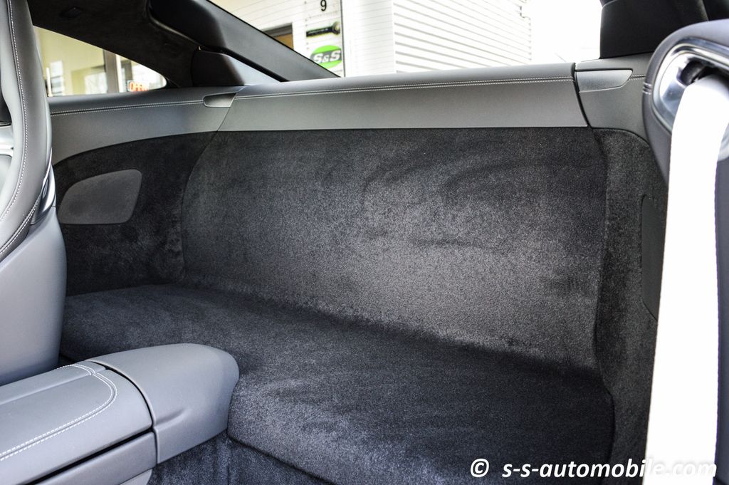 Mercedes-Benz AMG GT 2025