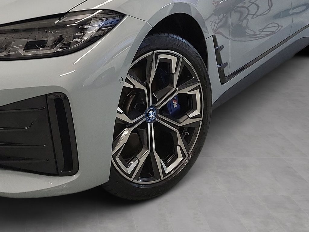 BMW i4 2023