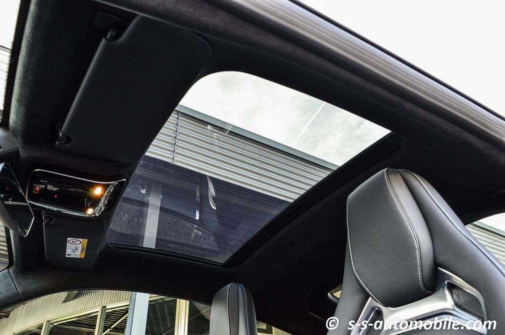 Mercedes-Benz AMG GT 2025