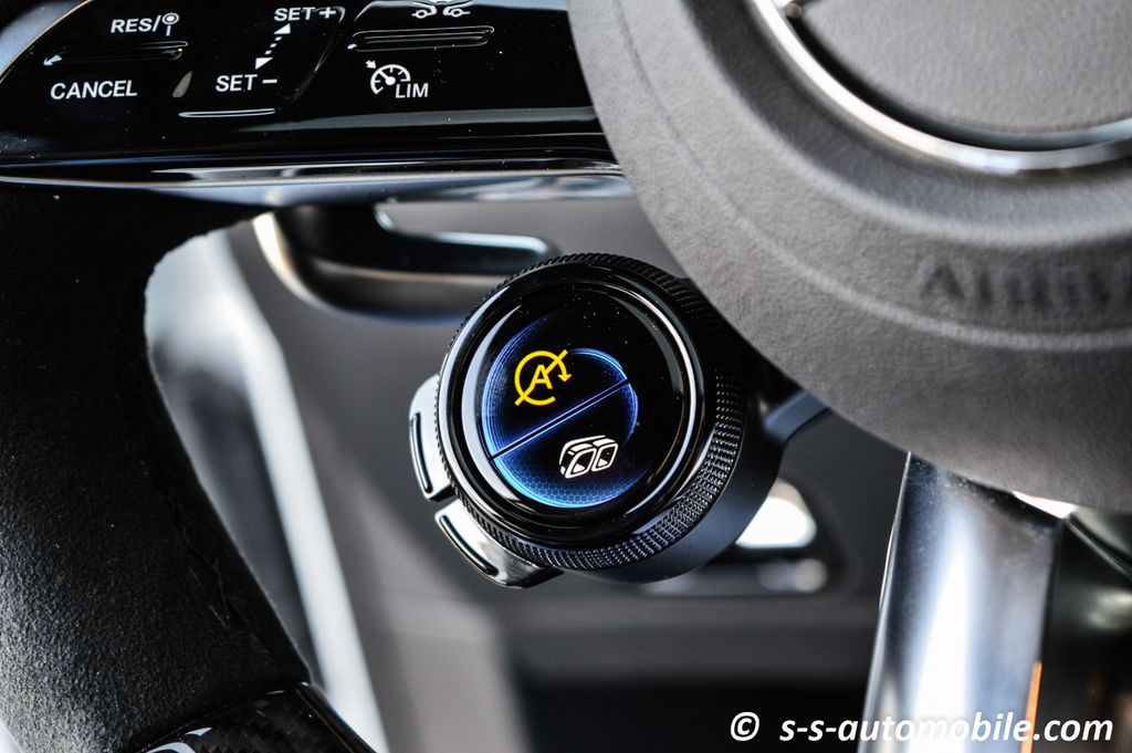 Mercedes-Benz AMG GT 2025