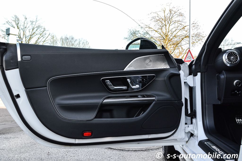 Mercedes-Benz AMG GT 2025