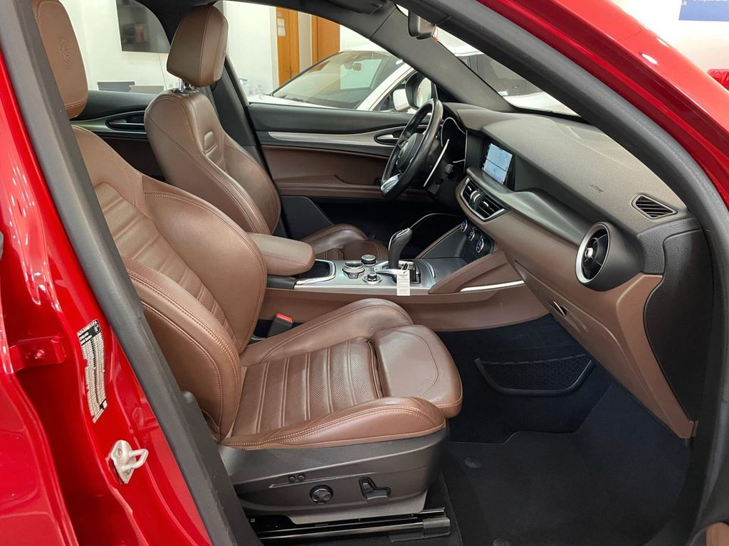 Alfa Romeo Stelvio 2020