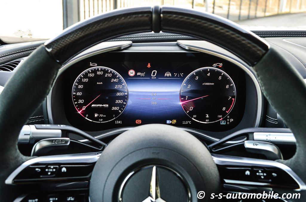 Mercedes-Benz AMG GT 2025