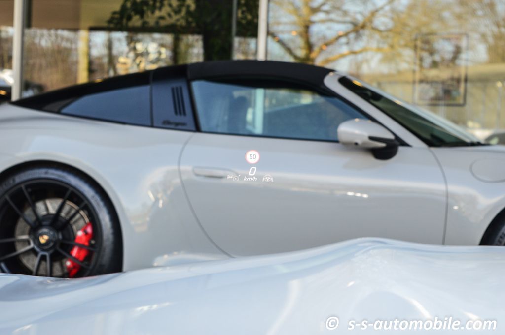 Mercedes-Benz AMG GT 2025