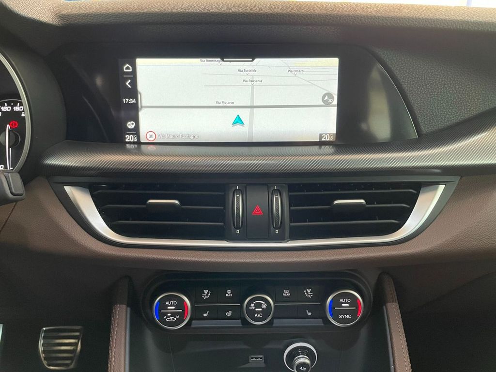 Alfa Romeo Stelvio 2020