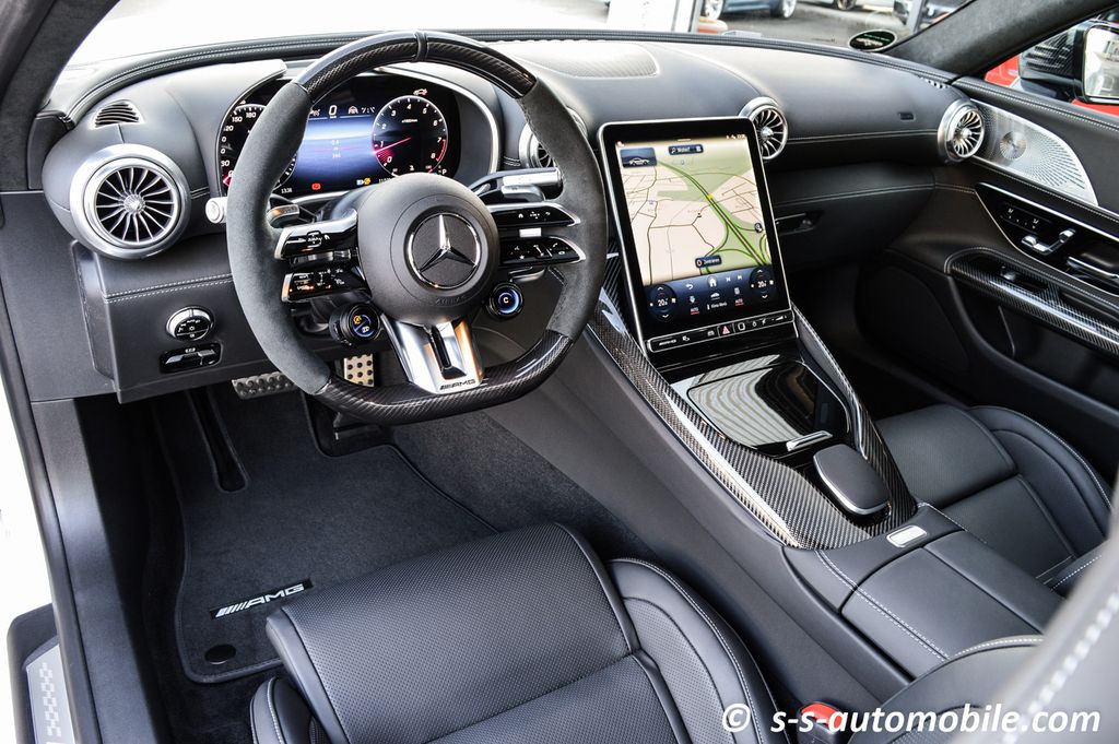 Mercedes-Benz AMG GT 2025