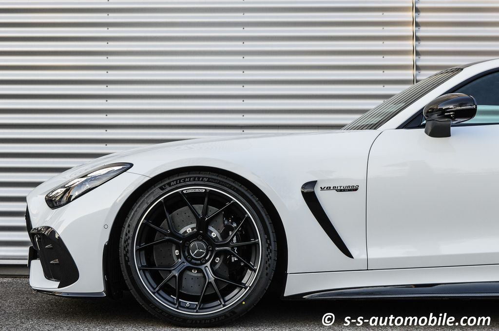 Mercedes-Benz AMG GT 2025