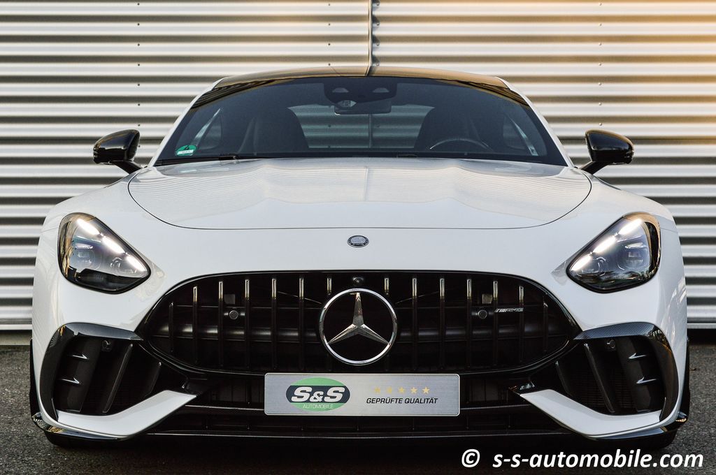 Mercedes-Benz AMG GT 2025